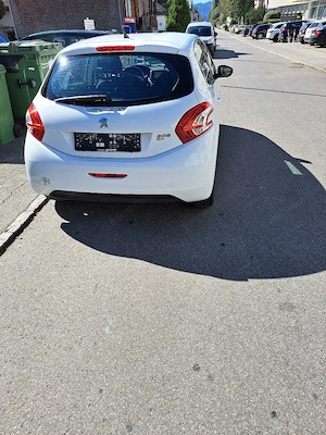 Peugeot  208 Bild 5