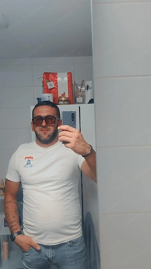 Junge mann 29 Jahre suchen paar oder Frau 