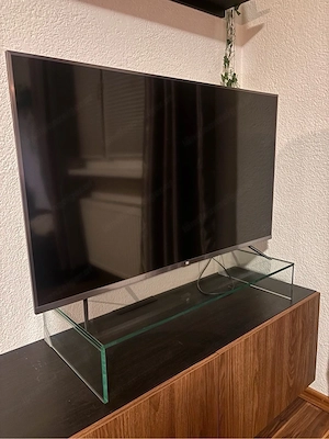 Xiaomi Fernsher inkl. Glasuntergestell, 43 Zoll, guter Zustand; Bild 2