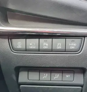 Gepflegtes Fahrzeug und hochwertiger Comfort+ Ausstattung (Bose, Memory-Sitz , 360  Kamera...) Bild 4