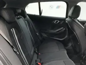 BMW 116d 5 - Türer Vorführwagen // Sport Line //  Anhängerkupplung Bild 10
