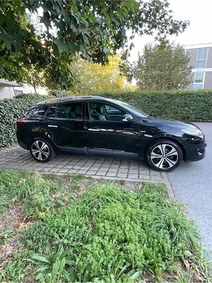 Renault Megane 2011 Bose Edition Bild 2