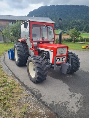 Lindner BF420SA Traktor 