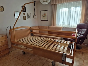 Pflegebett elektrisch