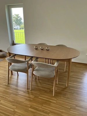 Tolle Stühle, Eiche Natur und Beige Boucle Polsterung