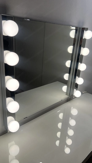 IKEA MALM Schminktisch mit Spiegel & LEDSJÖ Beleuchtung Bild 4