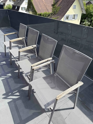 Gartenstühle (und Tisch) Bild 3