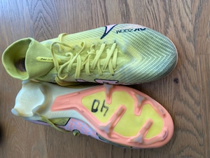 Nike fussbal Schuhe Gr 40 Bild 2