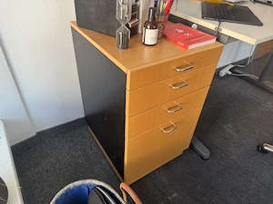 HUGL Rollcontainer Büro vier Schubladen Bild 2