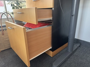 HUGL Rollcontainer Büro vier Schubladen Bild 4