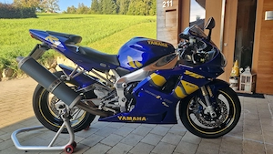 Motorrad Yamaha R1 Bild 2