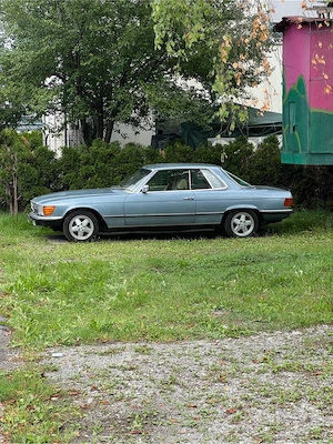 Mercedes 350 SLC Bild 4