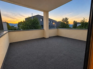 Provisionfreie, eindrucksvolle Maisonettewohnung mit exklusivem Penthouse-Charakter in Altach Bild 8