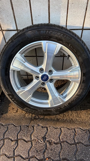Ford Kuga Reifen Bild 3