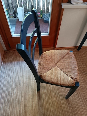 2 Holzstühle blau zum Verkauf Bild 3