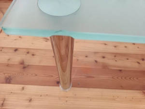 Couchtisch mit Glasplatte Bild 2