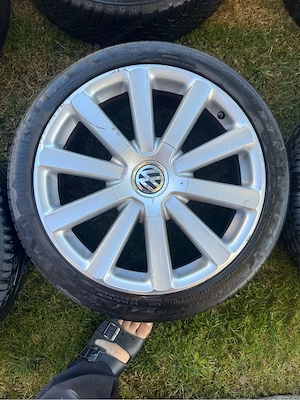 VW Alufelgen 18 Zoll Bild 2