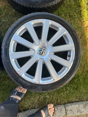 VW Alufelgen 18 Zoll Bild 4