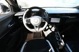 Alfa Romeo Junior SPORT SPECIALE Ibrida Q4 TechP 18'LM Navi 100 k... Bild 6