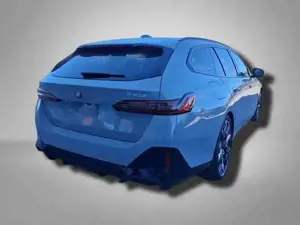 BMW 5er Touring M Sportpaket Pro 550e xDrive 360 kW (489 PS), Automatik, Allrad Bild 4