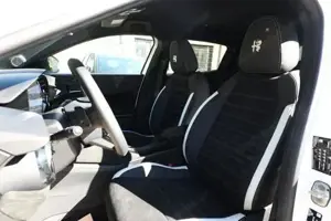 Alfa Romeo Junior SPORT SPECIALE Ibrida Q4 TechP 18'LM Navi 100 k... Bild 5