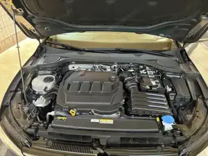 Volkswagen Golf 8 TDI *LIFE* sehr gepflegt  Bild 6