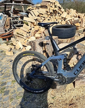 Elektrofahrrad (Cube Stereo Hybrid 160). Bild 3