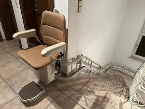 Treppenlift Treppenlift zu verschenken   Modell 260 Sarum - Saxon von Weigl-Aufzüge Bild 5