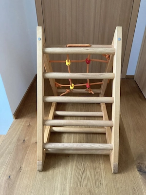 Pikler-Dreieck   Kletter-Dreieck mit Rutsche