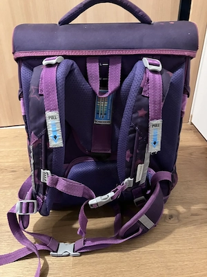 Schultasche mit Zubehör Bild 8