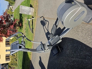 zu verkaufen Technogym Crosstrainer Bild 2