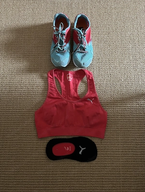 Puma Socken + Sport-BH + Schuhe