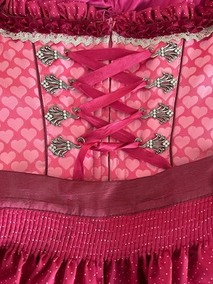 Dirndl mit Bluse Bild 3