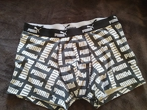 getragene Boxershorts abzugeben 