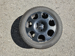 Winterreifen mit ALU-Felgen (Audi) Bild 5