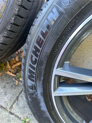 19 Zoll Audi Felgen mit Sommerreifen  Bild 4