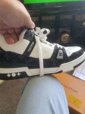 Louis Vuitton LV Trainer Sneaker   Schwarz Weiß, guter Zustand Bild 3
