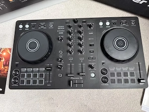 Pioneer DJ DDJ-FLX4 2-Kanal DJ Controller mit Case Bild 2