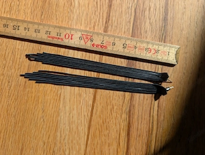 Lange schwarze Ohrringe, 13 cm