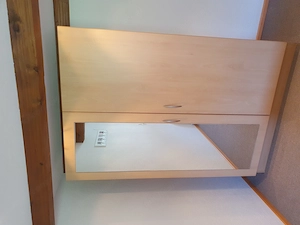 Schrank mit Spiegel höhe 185 cm  Breite 120 cm