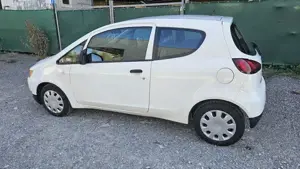 Mitsubishi Colt Bild 2