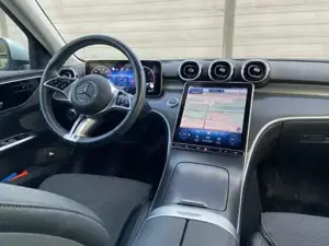 Mercedes-Benz C-Klasse Bild 2