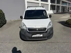 Peugeot Partner Kombi Bild 3