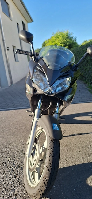 Honda Varadero 125 zu verkaufen Bild 3