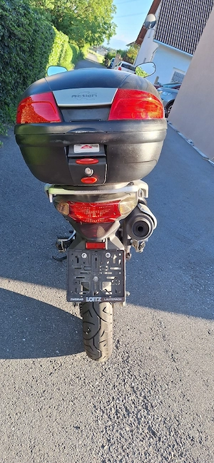 Honda Varadero 125 zu verkaufen Bild 5