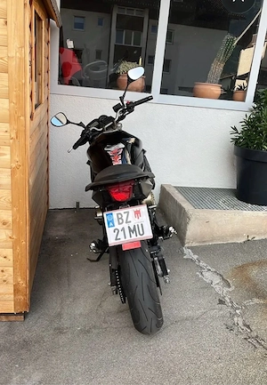 Yamaha XJ  Bild 5
