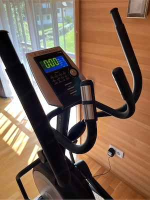 Crosstrainer Ellipsentrainer Bild 2