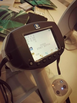 Nidek HandyRef-K Handheld Ref Keratometer Bild 3