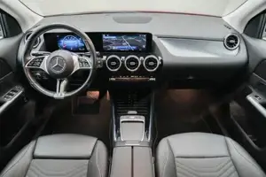 Mercedes-Benz GLA 180 Bild 7