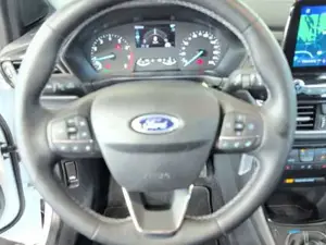 Ford Puma Bild 9
